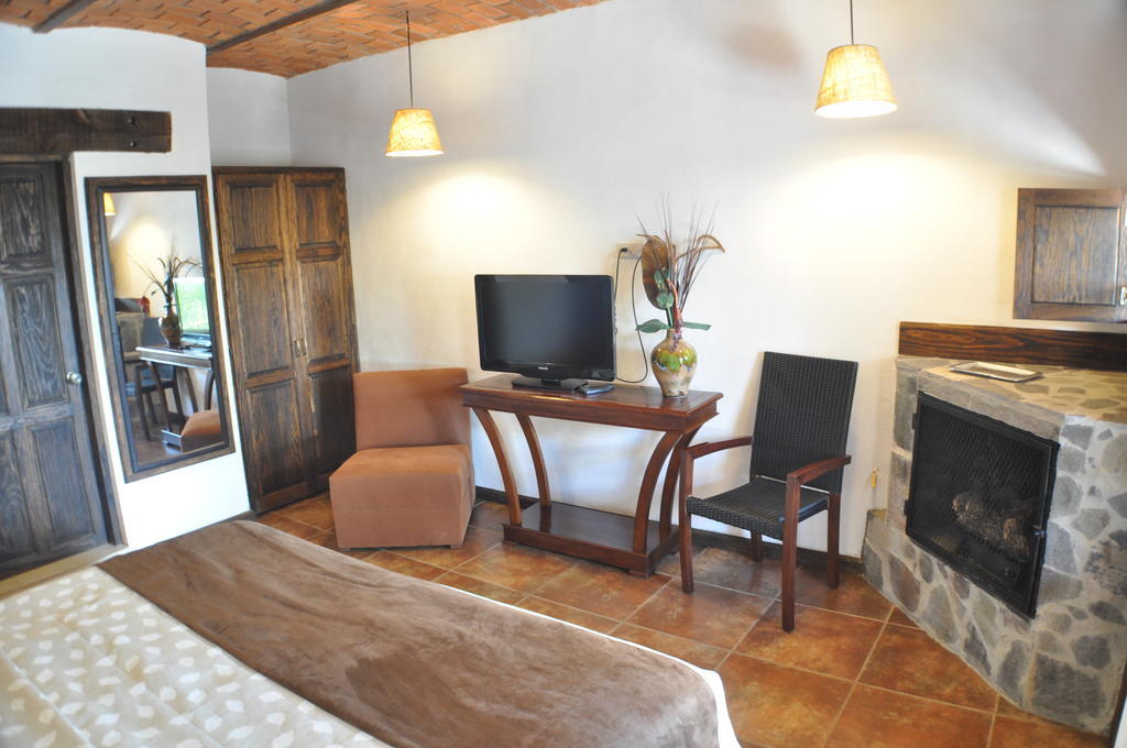 Hotel Villa Cassis Tapalpa Ruang foto