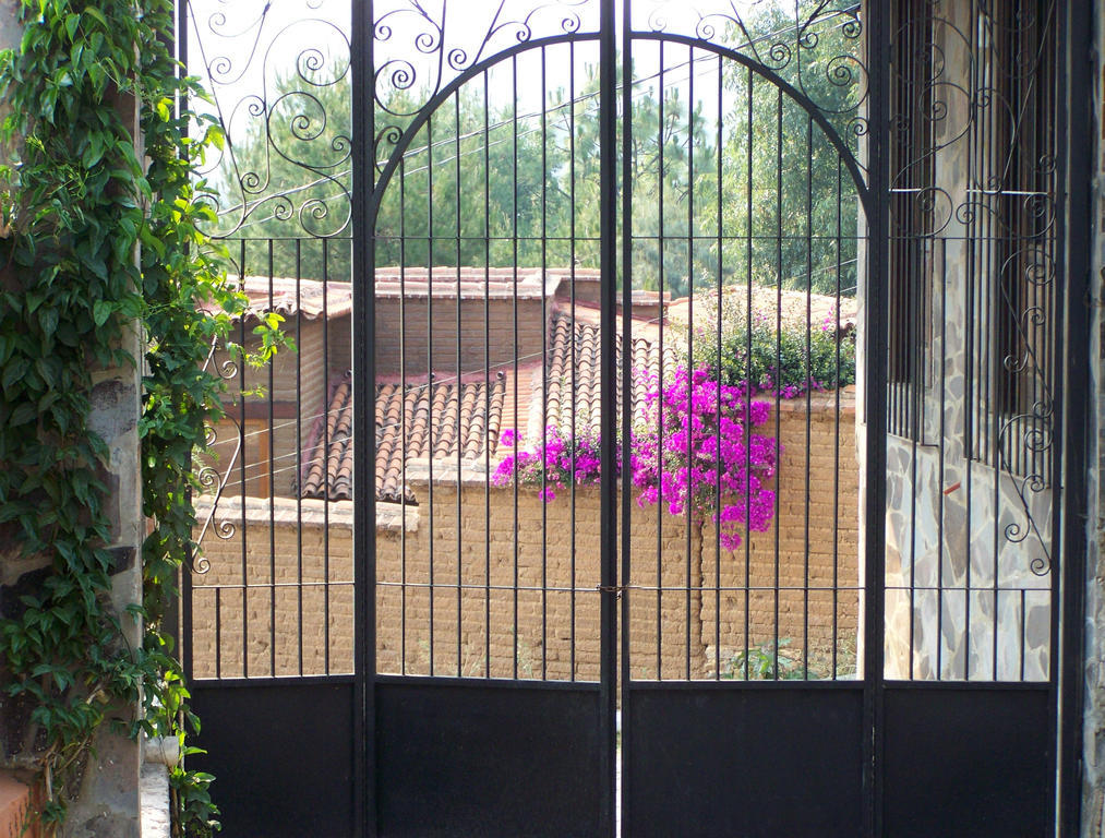 Hotel Villa Cassis Tapalpa Bagian luar foto