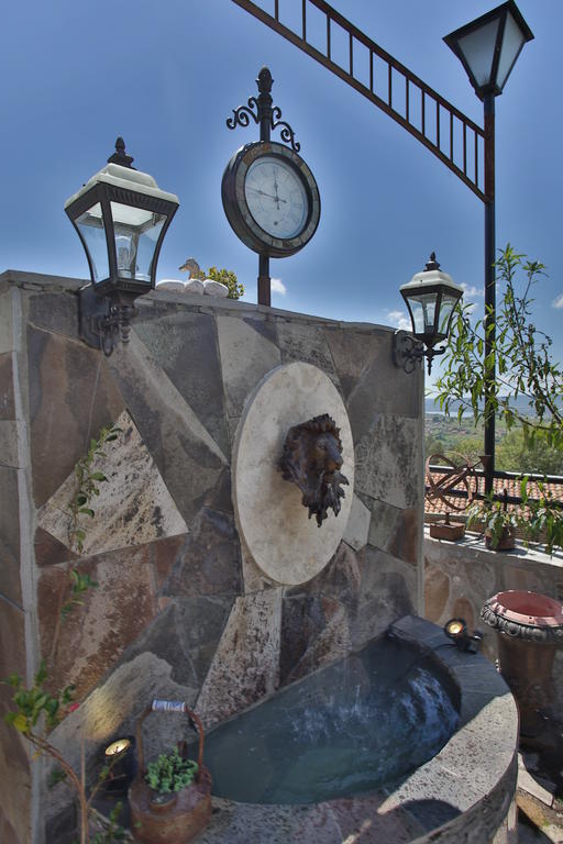 Hotel Villa Cassis Tapalpa Bagian luar foto